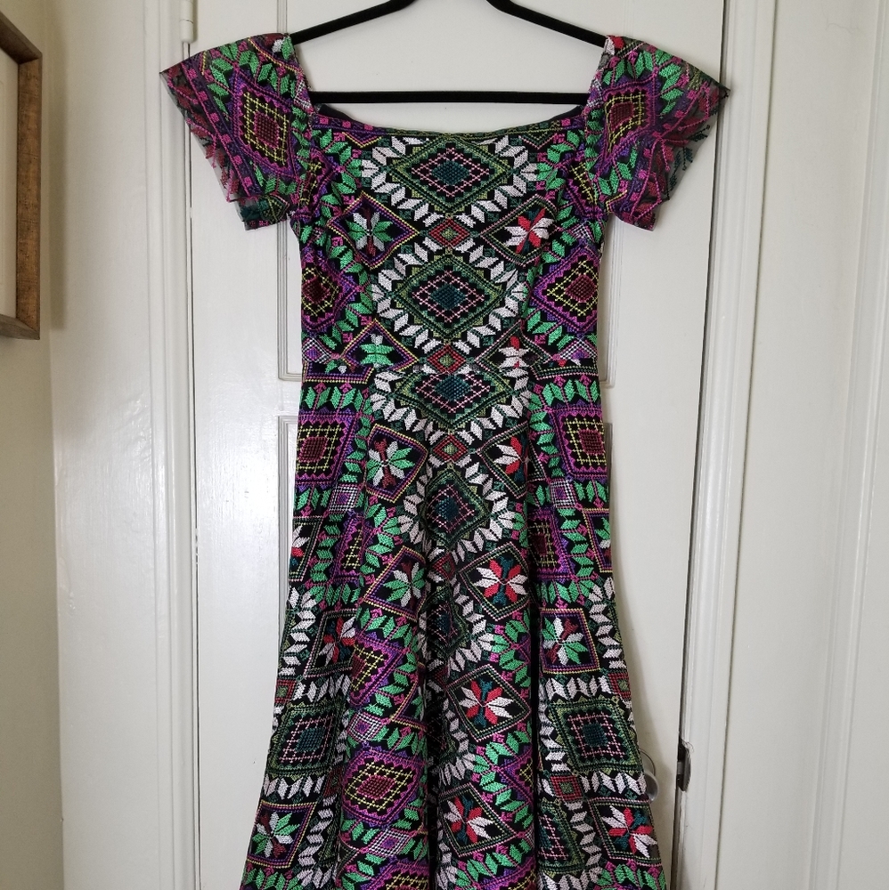 ALEX MARIE multicolored geometric hem short sleeve fit and flare midi dress